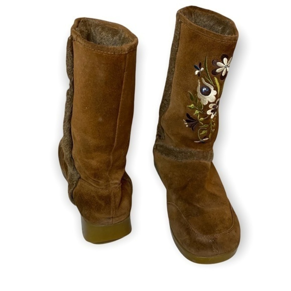 Report Nanuk Floral Embroidered Suede Leather Fur Lined Winter Boots Size 8 View 5
